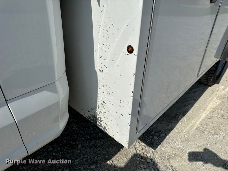 image for item OF9921 2022 Ford F550 XL utility / service truck