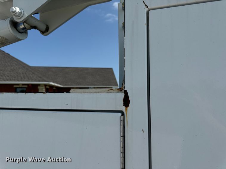 image for item OF9921 2022 Ford F550 XL utility / service truck