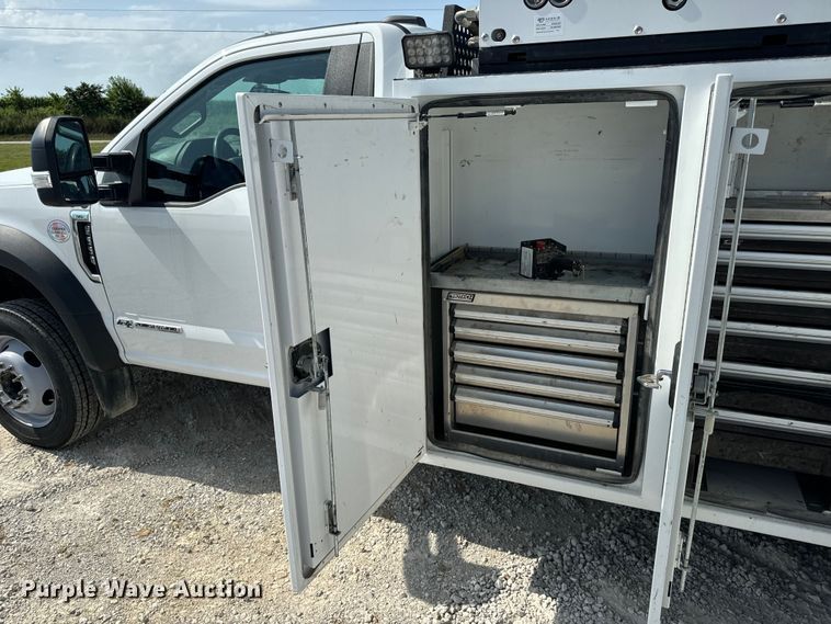 image for item OF9921 2022 Ford F550 XL utility / service truck
