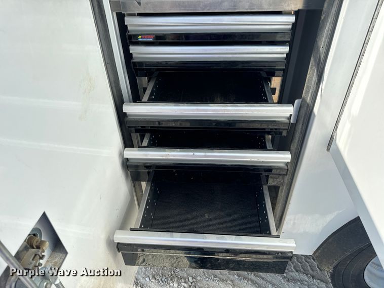 image for item OF9921 2022 Ford F550 XL utility / service truck