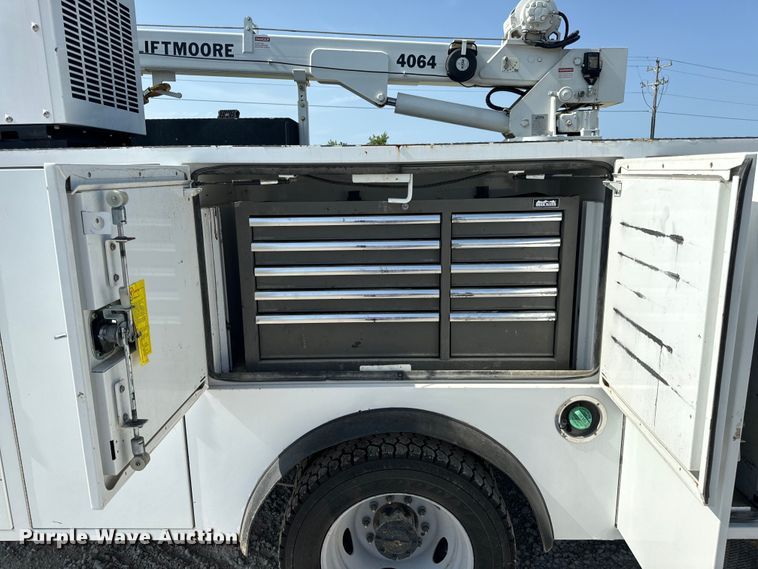 image for item OF9921 2022 Ford F550 XL utility / service truck