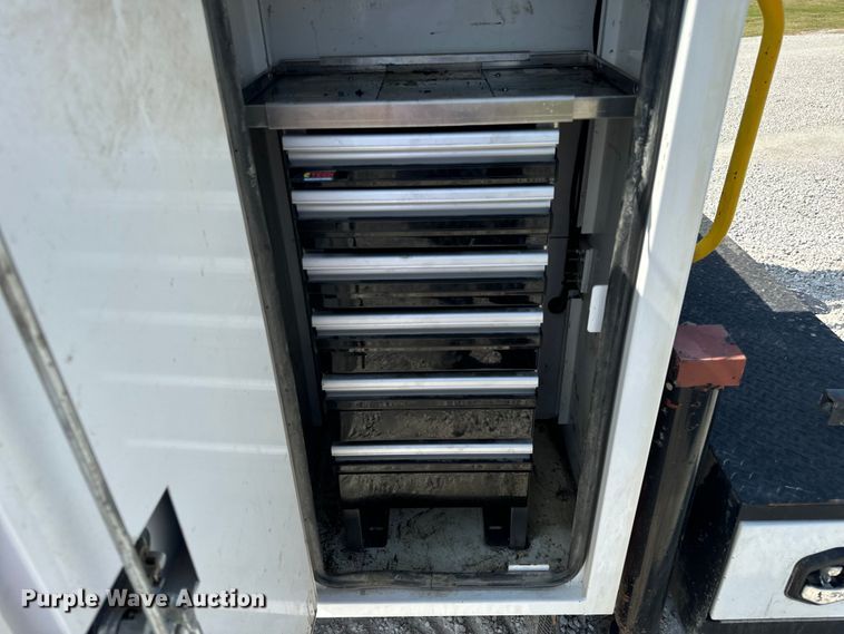 image for item OF9921 2022 Ford F550 XL utility / service truck