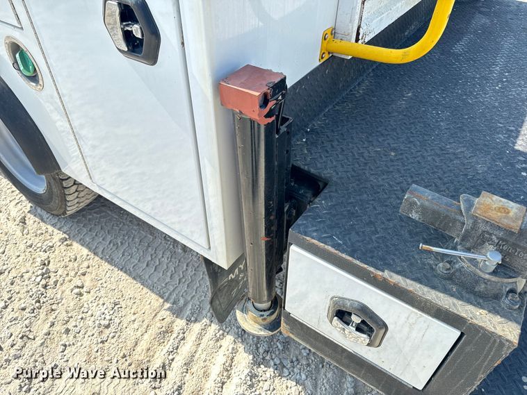 image for item OF9921 2022 Ford F550 XL utility / service truck