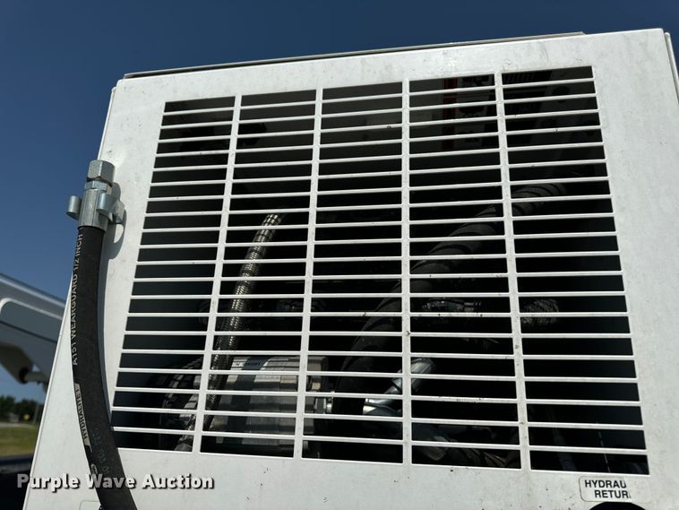 image for item OF9921 2022 Ford F550 XL utility / service truck