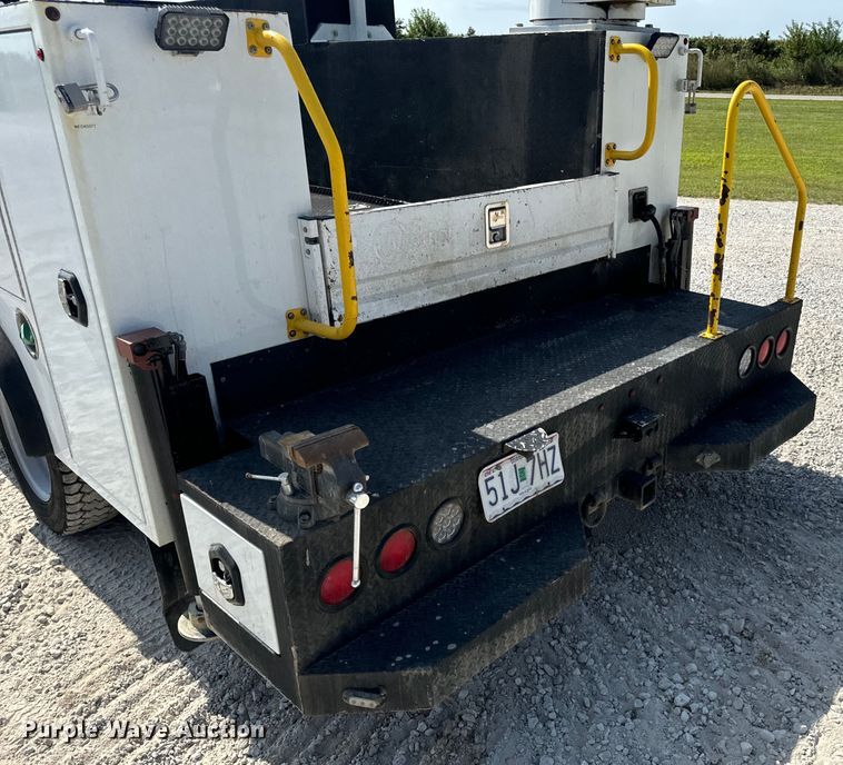 image for item OF9921 2022 Ford F550 XL utility / service truck