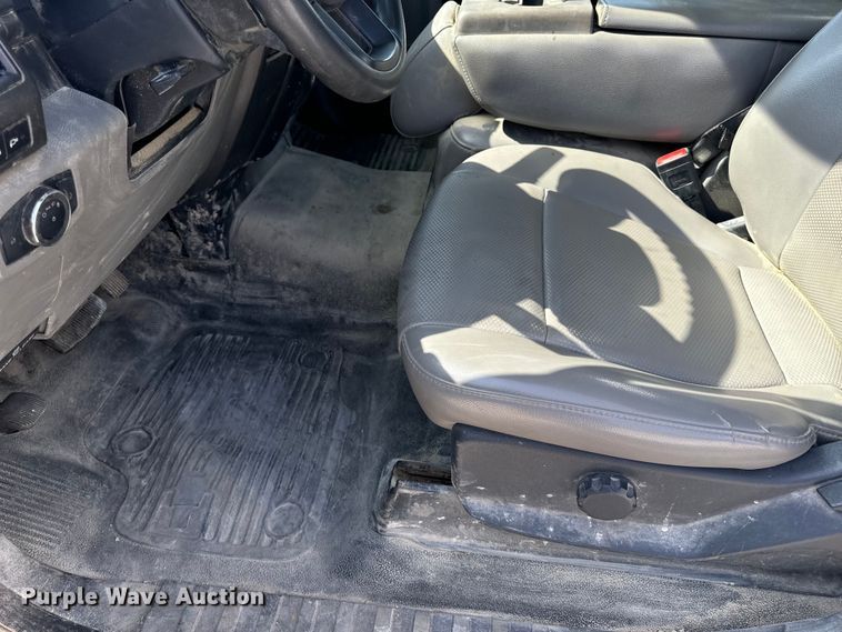 image for item OF9921 2022 Ford F550 XL utility / service truck