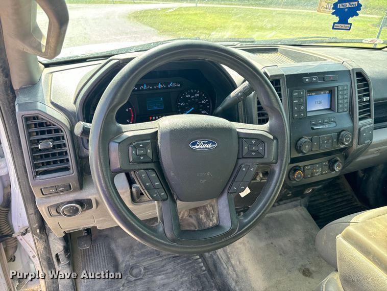 image for item OF9921 2022 Ford F550 XL utility / service truck