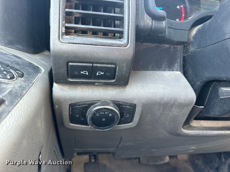 image for item OF9921 2022 Ford F550 XL utility / service truck