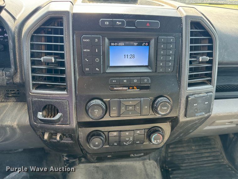 image for item OF9921 2022 Ford F550 XL utility / service truck