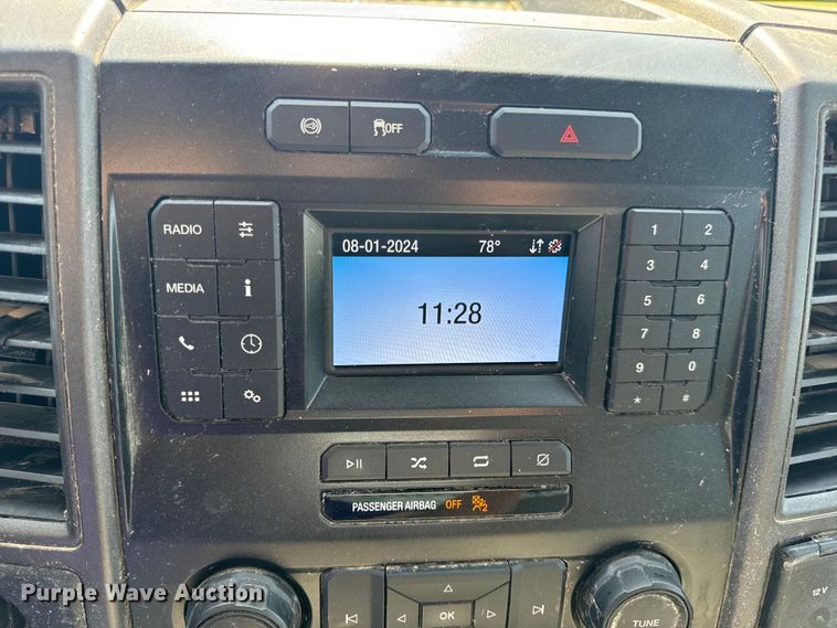 image for item OF9921 2022 Ford F550 XL utility / service truck