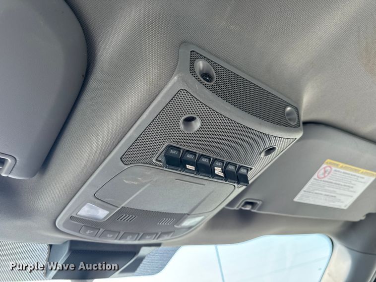 image for item OF9921 2022 Ford F550 XL utility / service truck