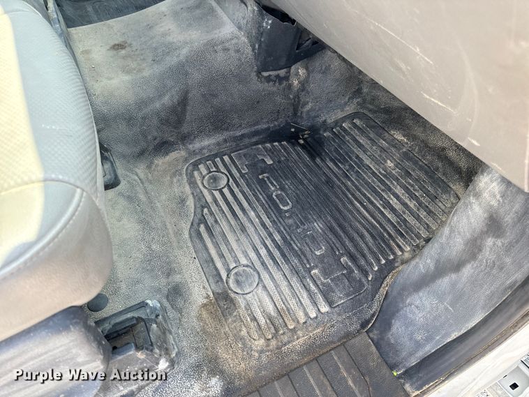 image for item OF9921 2022 Ford F550 XL utility / service truck