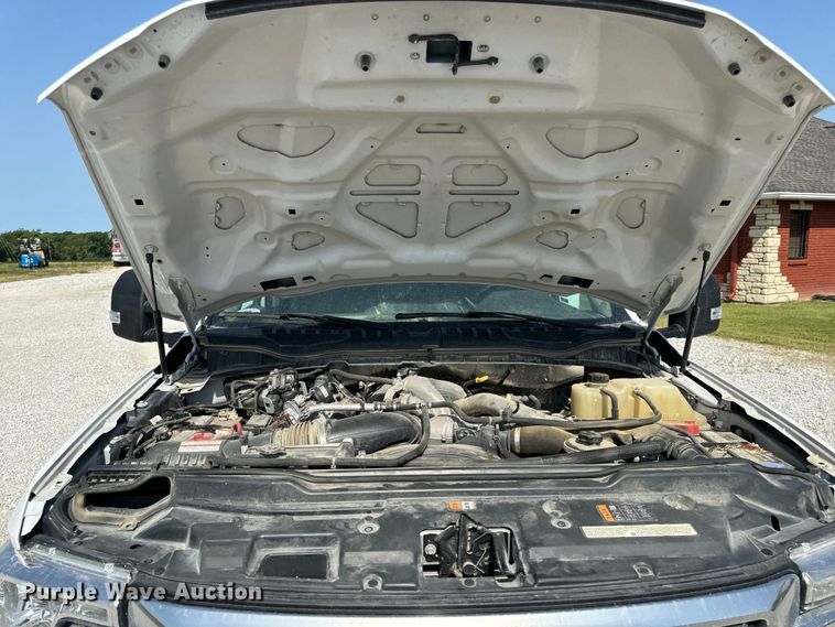 image for item OF9921 2022 Ford F550 XL utility / service truck