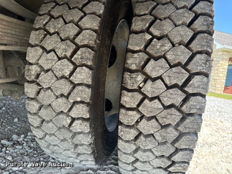 image for item OF9921 2022 Ford F550 XL utility / service truck