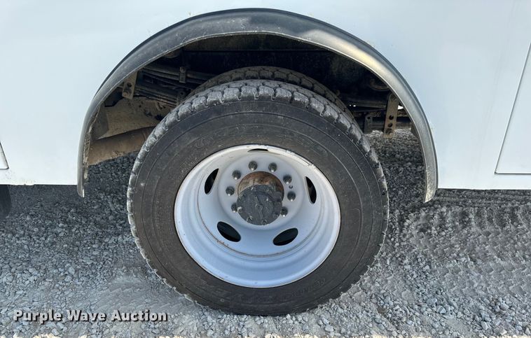 image for item OF9921 2022 Ford F550 XL utility / service truck