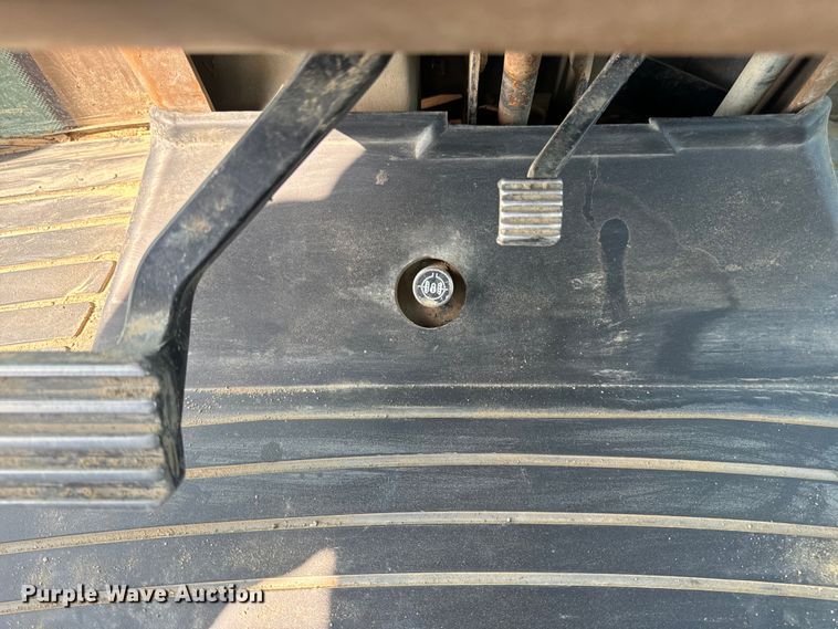 image for item OF9922 2008 John Deere 9630  Scraper Special 4WD tractor