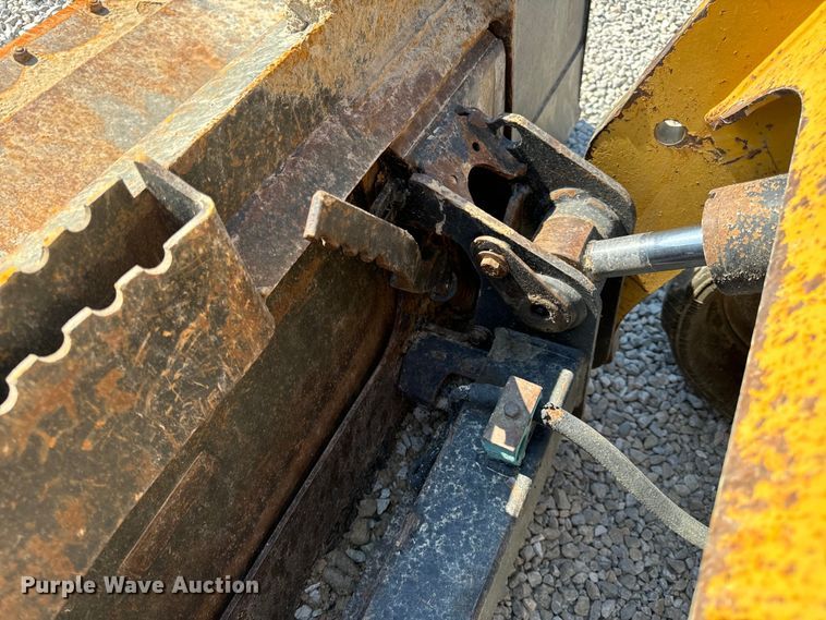 image for item OF9923 2017 Caterpillar  299D2 XHP tracked skid steer loader