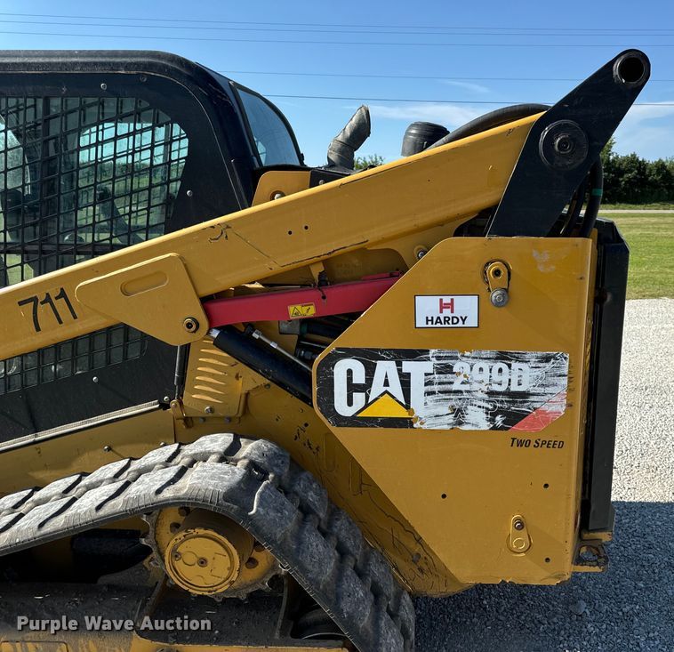 image for item OF9923 2017 Caterpillar  299D2 XHP tracked skid steer loader