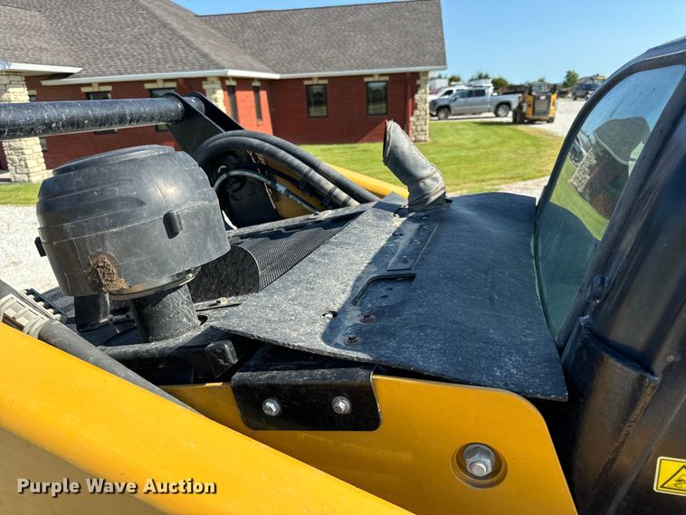 image for item OF9923 2017 Caterpillar  299D2 XHP tracked skid steer loader