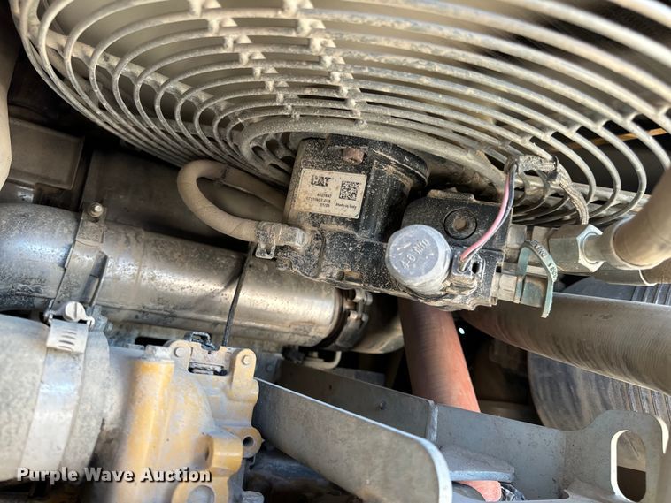 image for item OF9923 2017 Caterpillar  299D2 XHP tracked skid steer loader