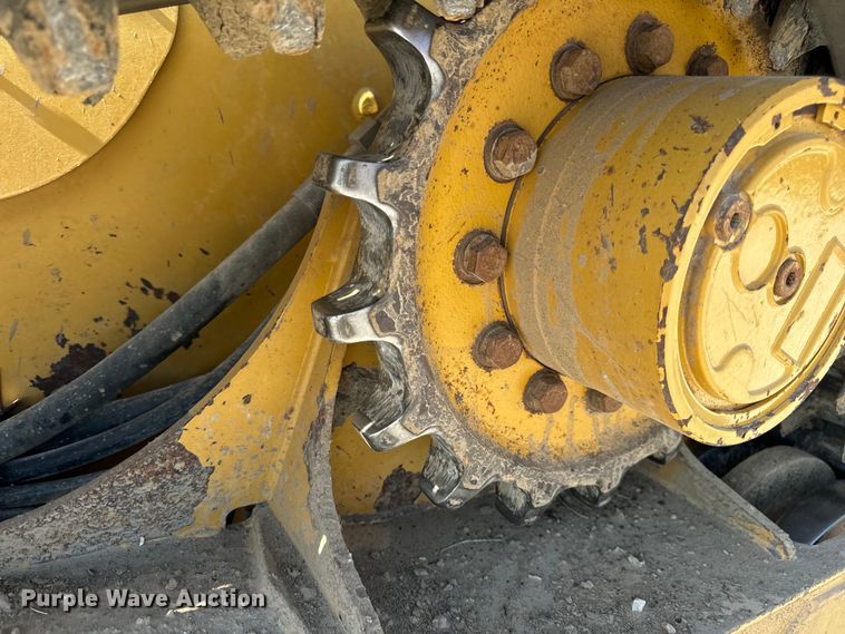 image for item OF9923 2017 Caterpillar  299D2 XHP tracked skid steer loader