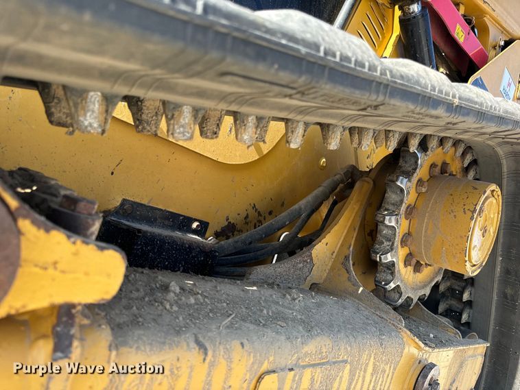 image for item OF9923 2017 Caterpillar  299D2 XHP tracked skid steer loader