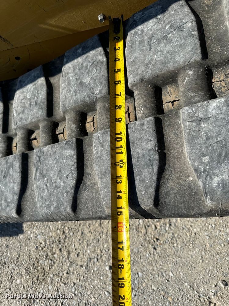 image for item OF9923 2017 Caterpillar  299D2 XHP tracked skid steer loader