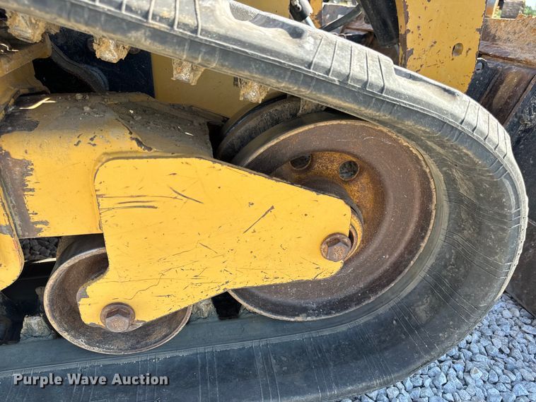 image for item OF9923 2017 Caterpillar  299D2 XHP tracked skid steer loader