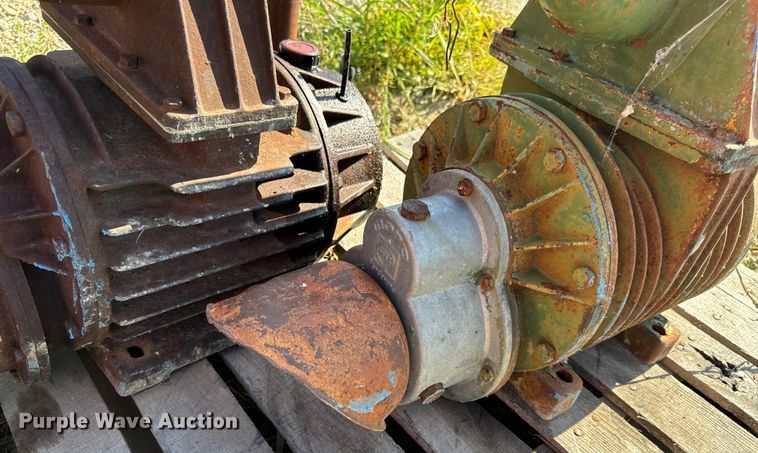 image for item OF9927 Liquid manure spreader