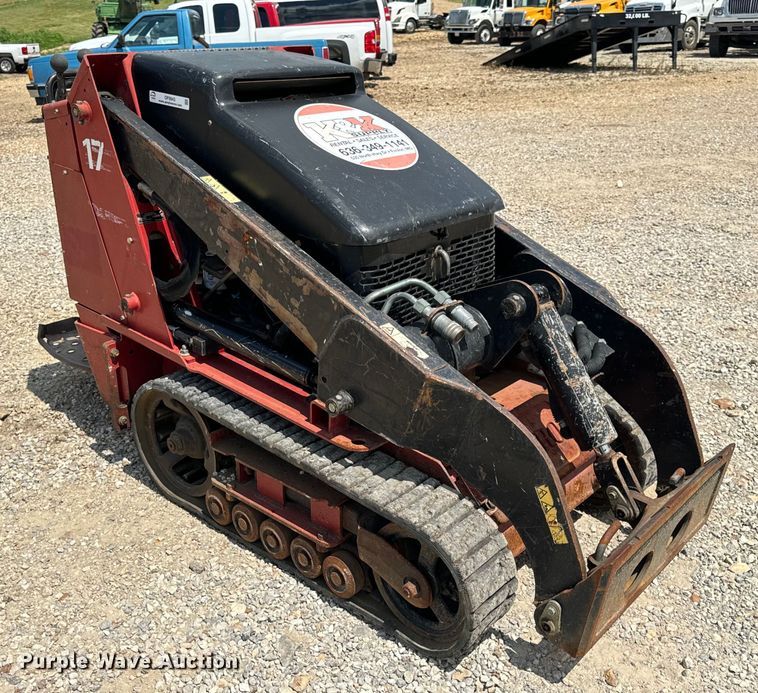 image for item OF9943 2016 Toro TX525 compact utility loader