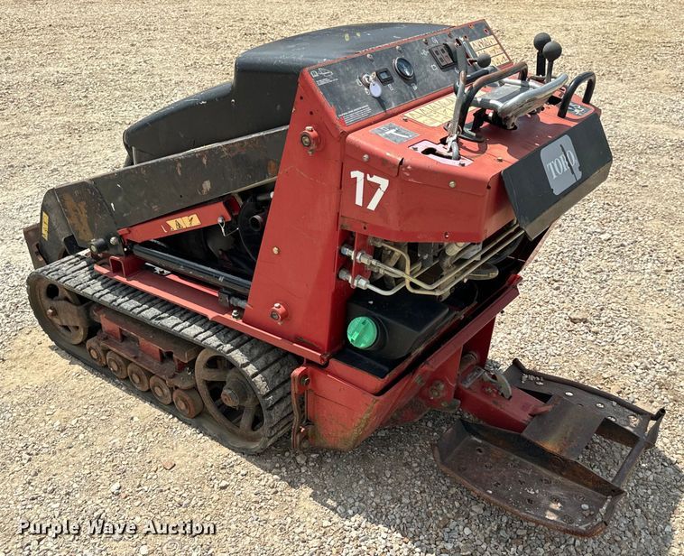 image for item OF9943 2016 Toro TX525 compact utility loader