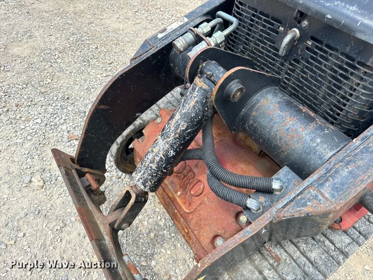 image for item OF9943 2016 Toro TX525 compact utility loader