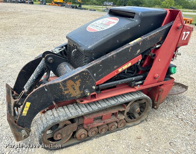 image for item OF9943 2016 Toro TX525 compact utility loader