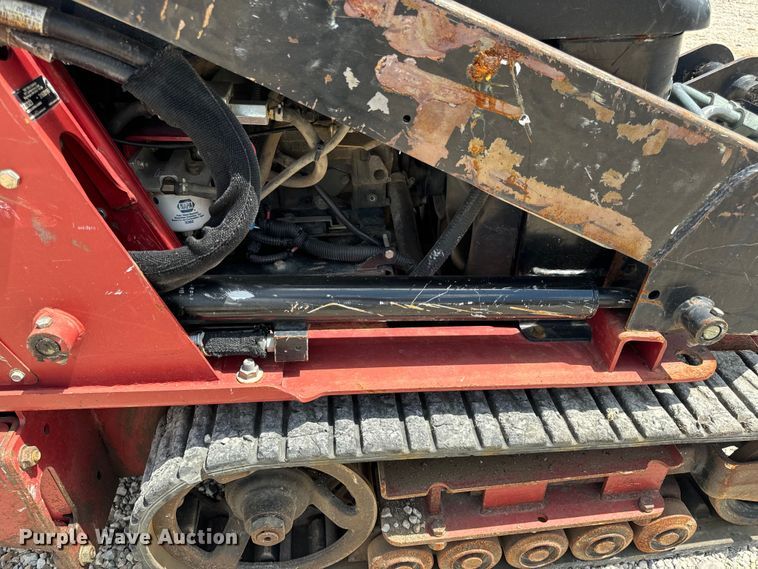 image for item OF9943 2016 Toro TX525 compact utility loader