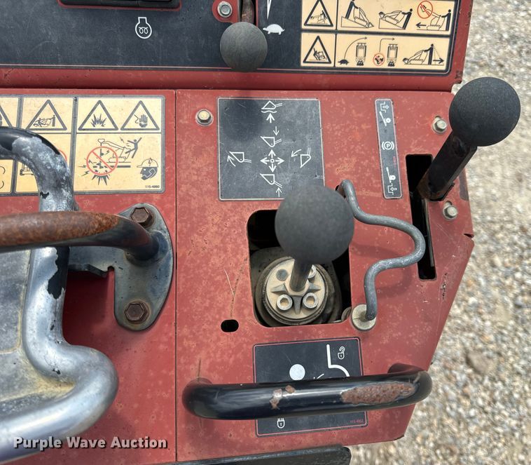 image for item OF9943 2016 Toro TX525 compact utility loader