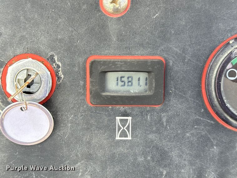 image for item OF9943 2016 Toro TX525 compact utility loader