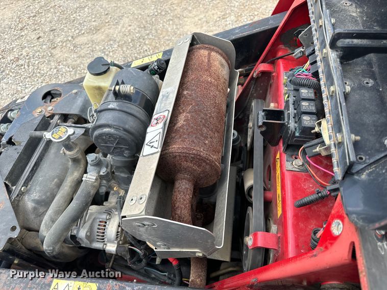 image for item OF9943 2016 Toro TX525 compact utility loader