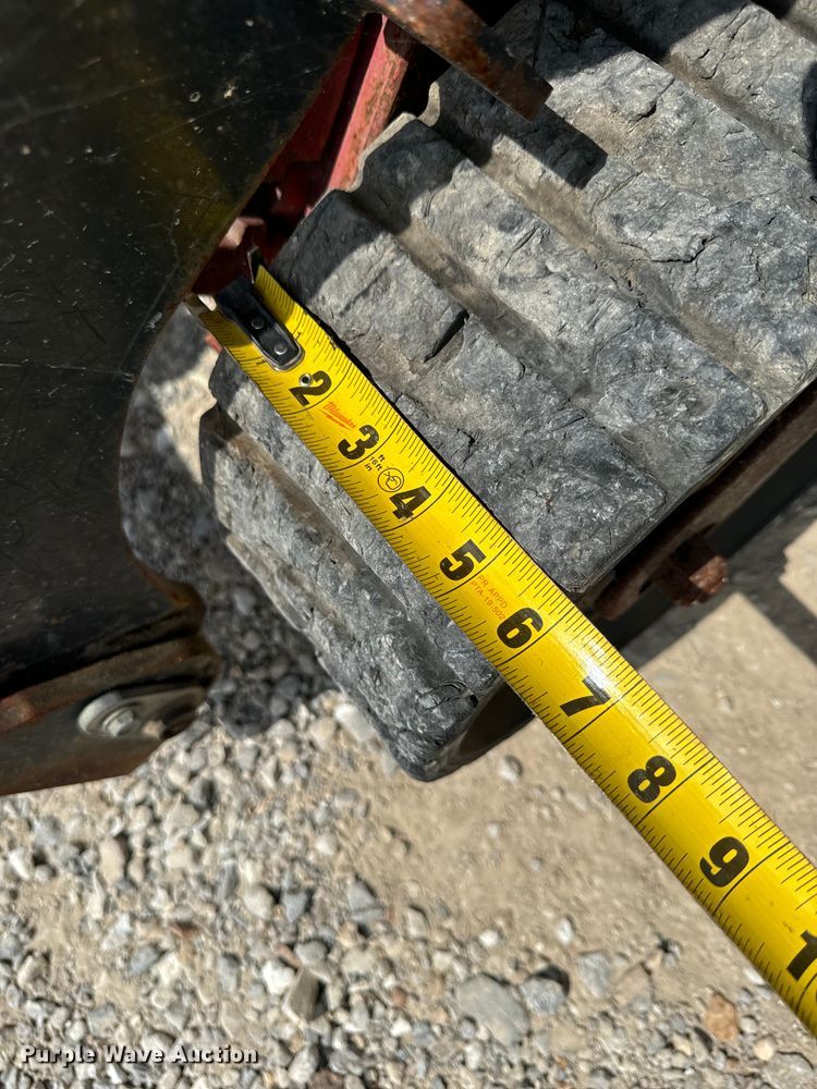 image for item OF9943 2016 Toro TX525 compact utility loader