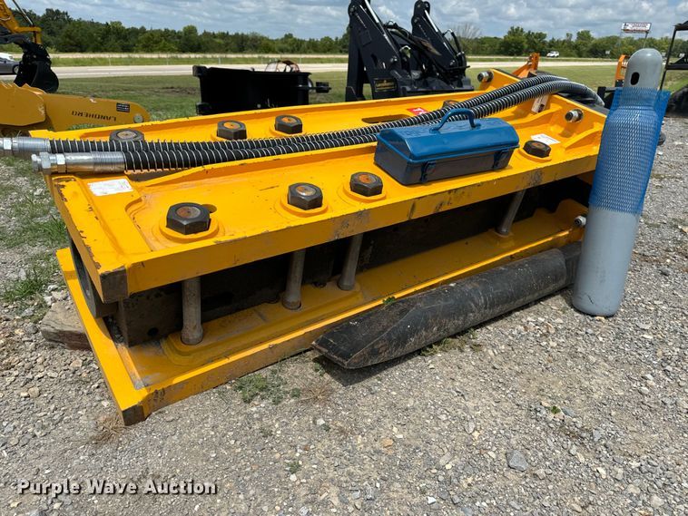 image for item OF9946 2024 Toft 1400 breaker 