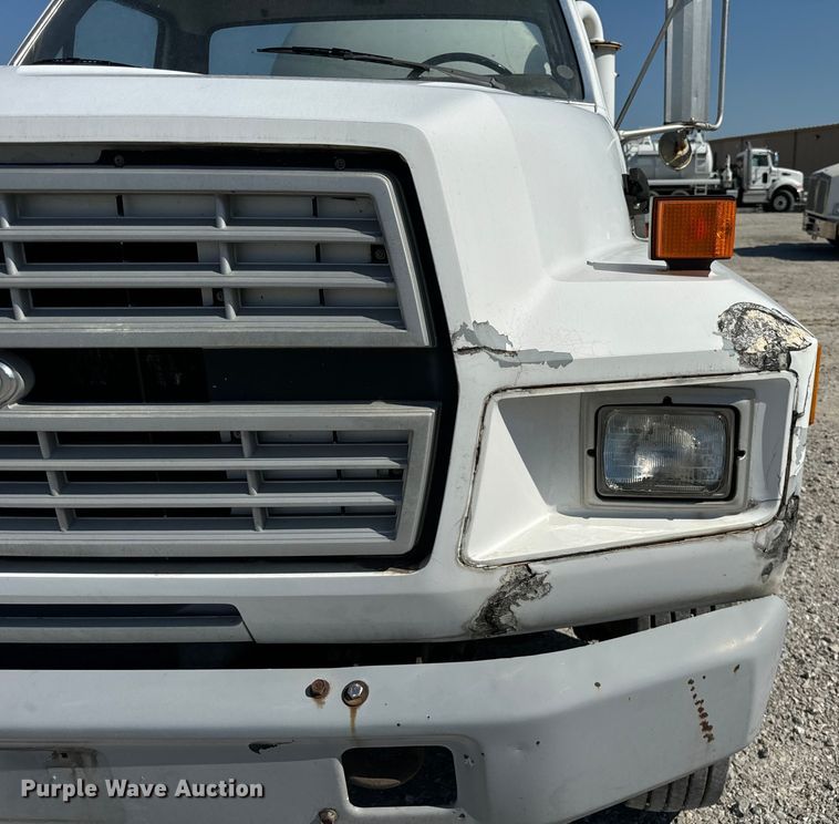 image for item OG9620 1994 Ford F700  vacuum truck