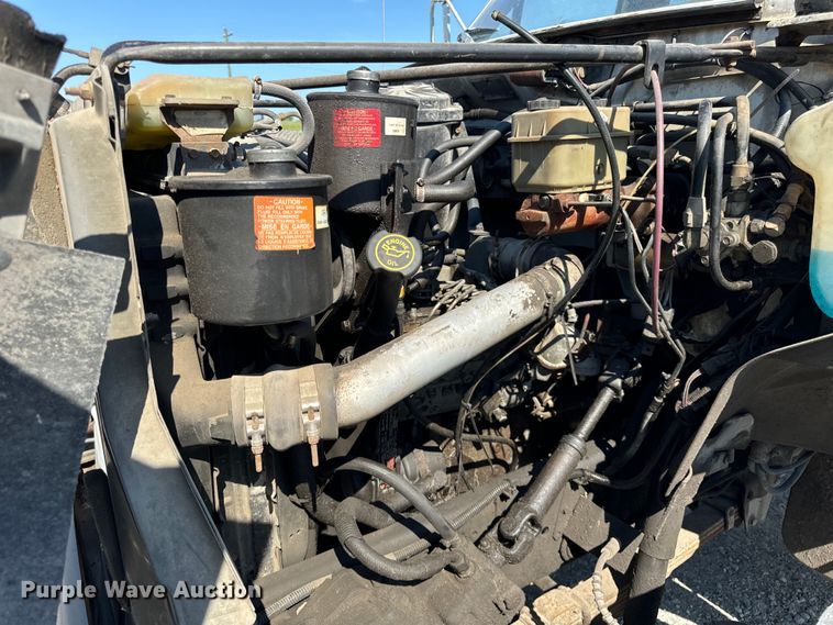 image for item OG9620 1994 Ford F700  vacuum truck