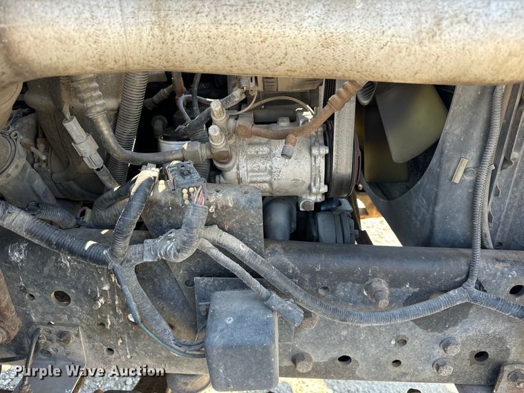 image for item OG9620 1994 Ford F700  vacuum truck