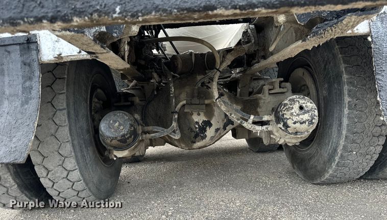 image for item OG9622 2001 Kenworth  T800 ready mix truck