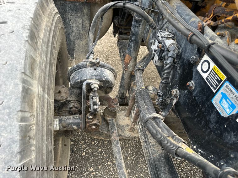 image for item OG9622 2001 Kenworth  T800 ready mix truck