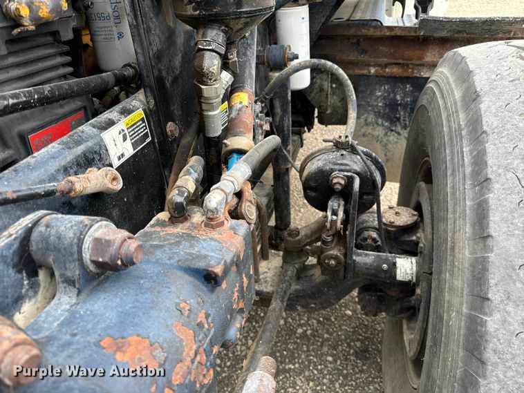 image for item OG9622 2001 Kenworth  T800 ready mix truck