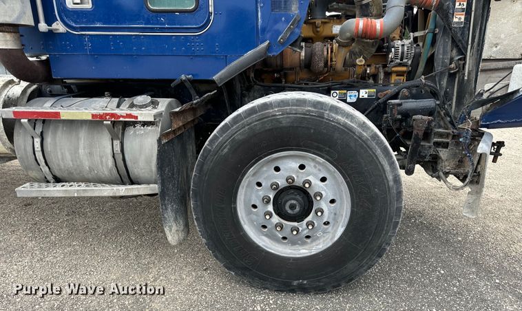 image for item OG9622 2001 Kenworth  T800 ready mix truck