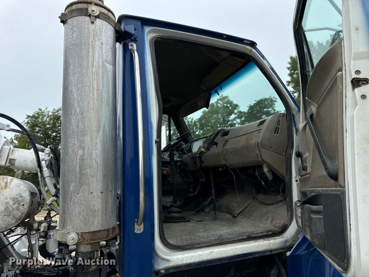 image for item OG9623 2003 Sterling  ready mix truck