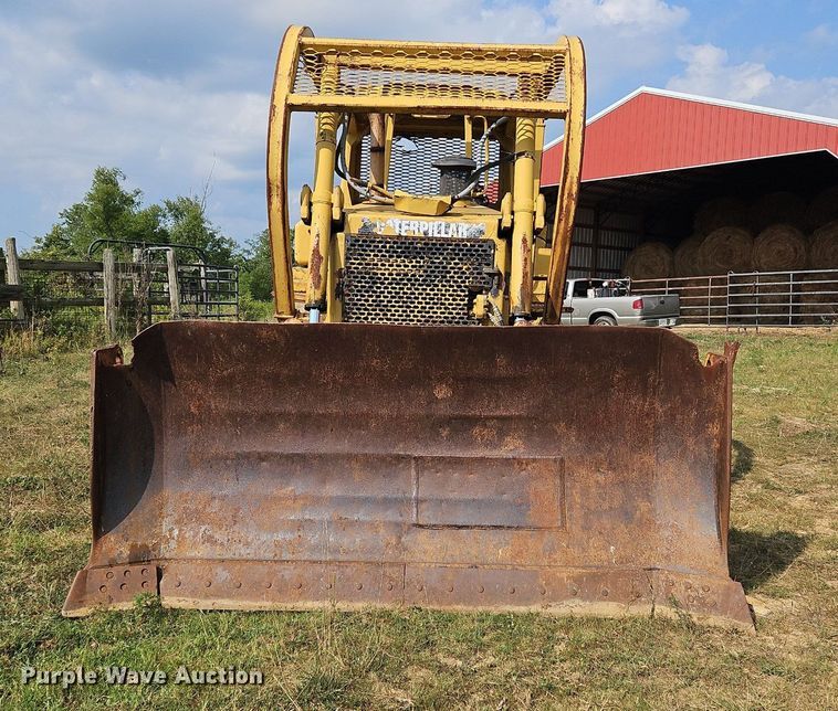 image for item OJ9789 1995 Caterpillar  D6H dozer