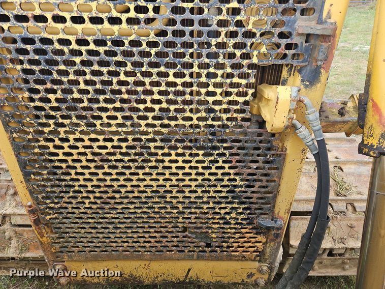 image for item OJ9789 1995 Caterpillar  D6H dozer