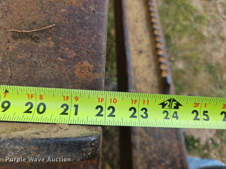 image for item OJ9789 1995 Caterpillar  D6H dozer